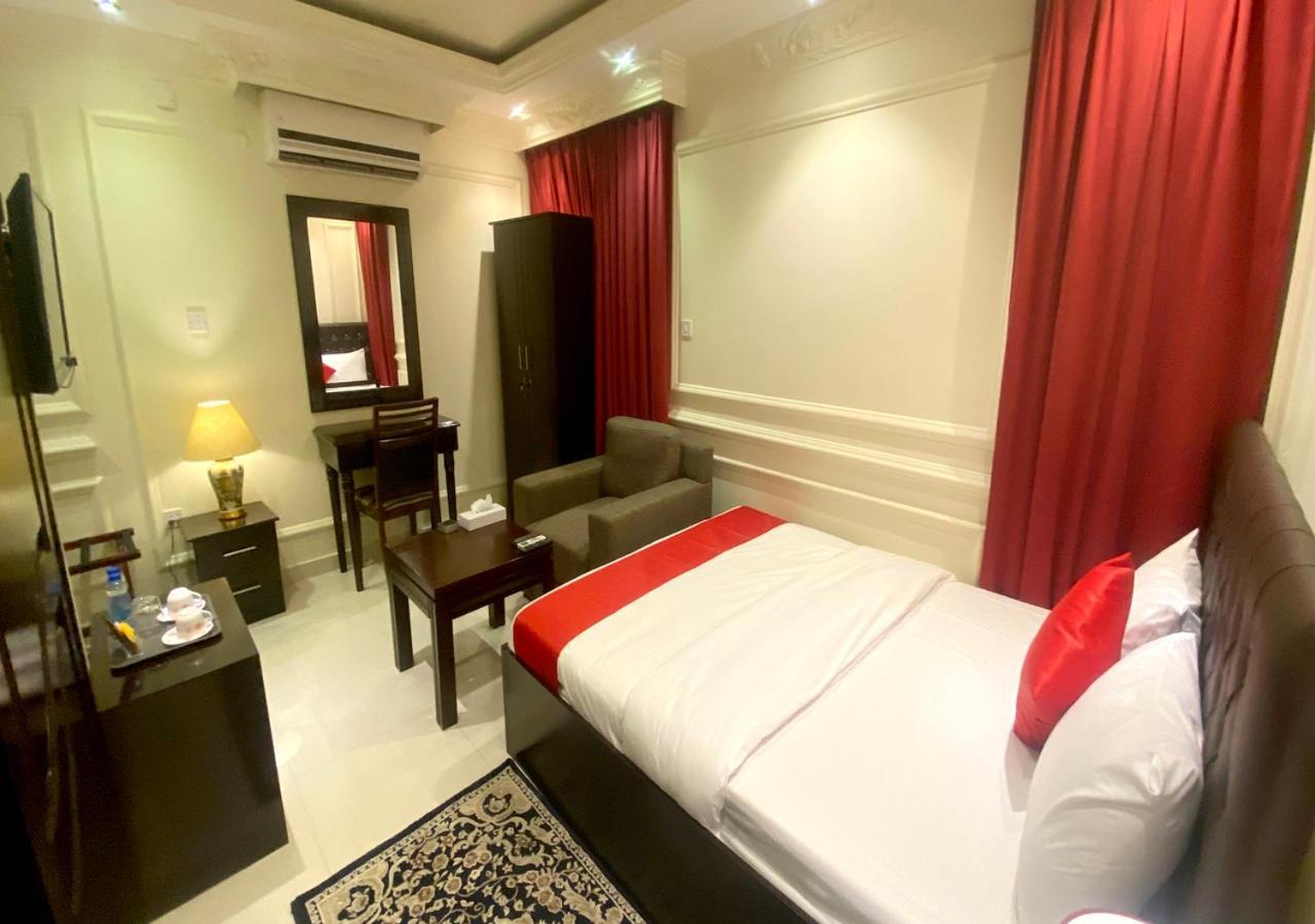 Majestic Hotel 도하 외부 사진