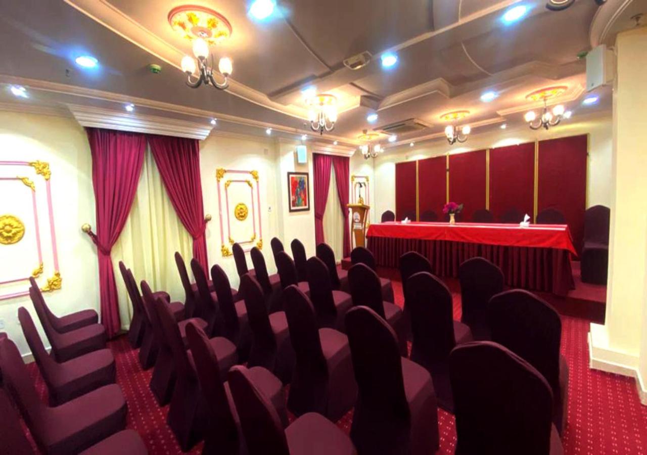 Majestic Hotel 도하 외부 사진